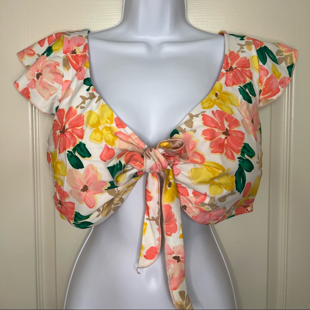 Floral Print Time and Tru Bikini Top (1X)